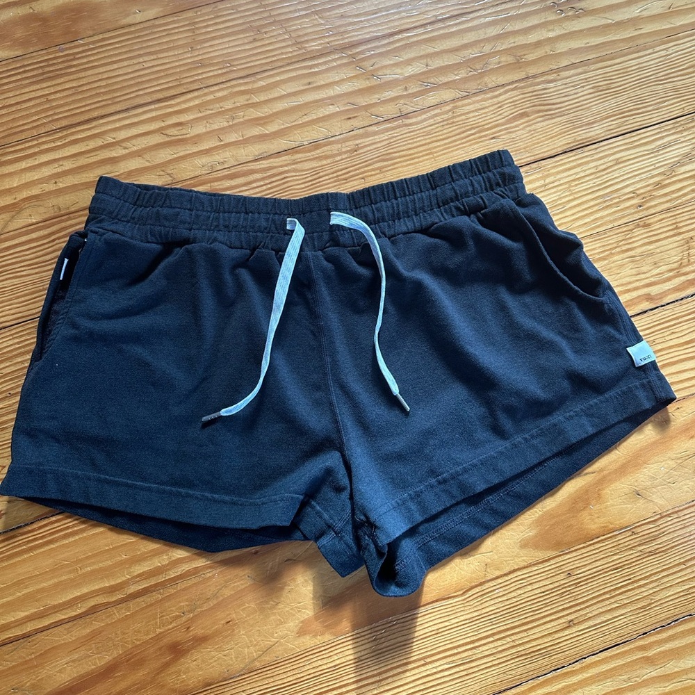 Vuori Halo Shorts - Black
